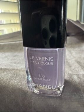 CHANEL lavender nail polish - Le Vernis 135‎ Immortelle